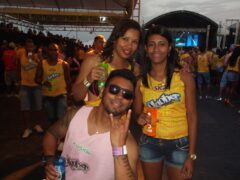 Oktober 10 Anos